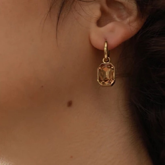 new 18k Gold Plated Huggie Geometric Dangle Hoop Earrings - Picture 5 of 15